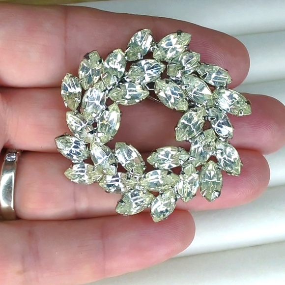Vintage Silver Tone Rhinestone Pin Brooch - Picture 6 of 7